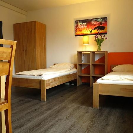 Gastehaus Stuttgart Hotel Стая снимка